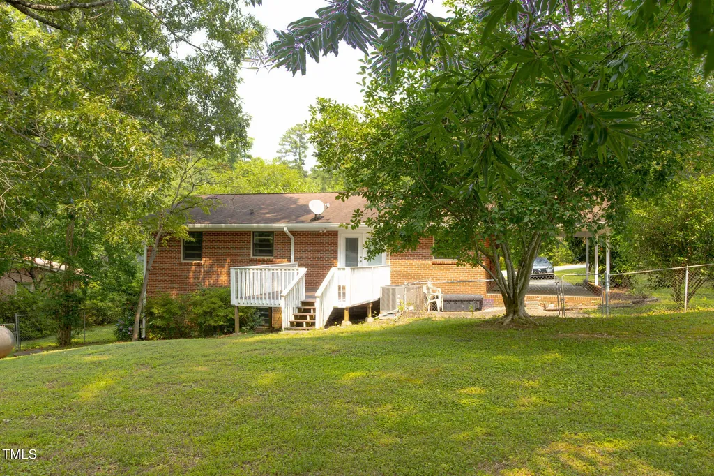 5504 Balsam Place Raleigh NC 27603