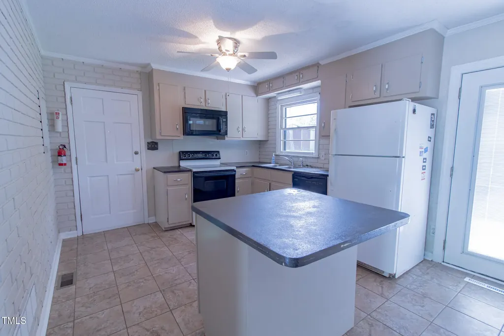 5504 Balsam Place Raleigh NC 27603