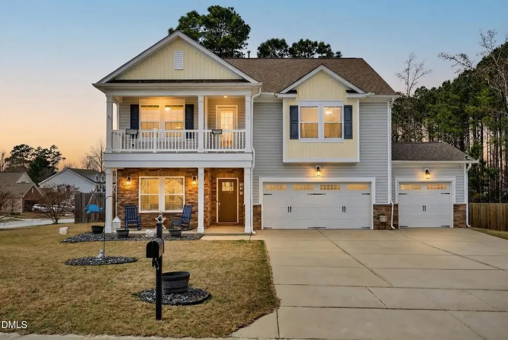 725 Harvest Point Drive Fuquay Varina NC 27526