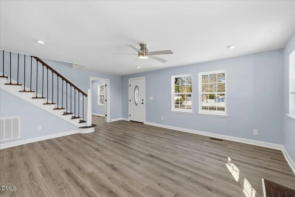 305 W Canary Street Dunn NC 28334