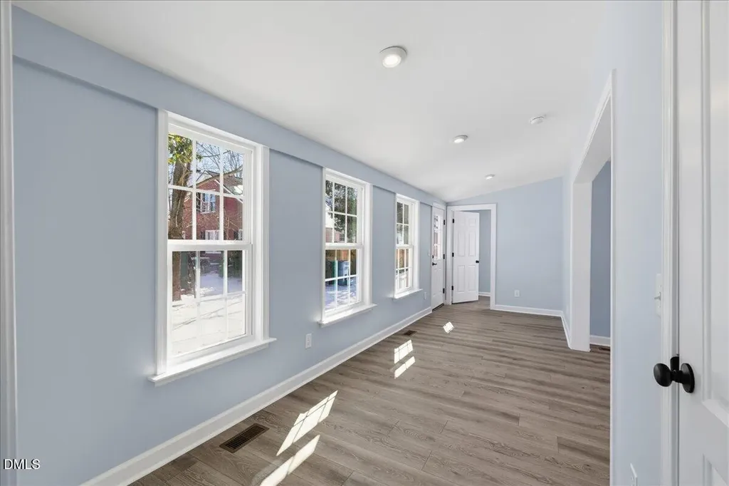 305 W Canary Street Dunn NC 28334
