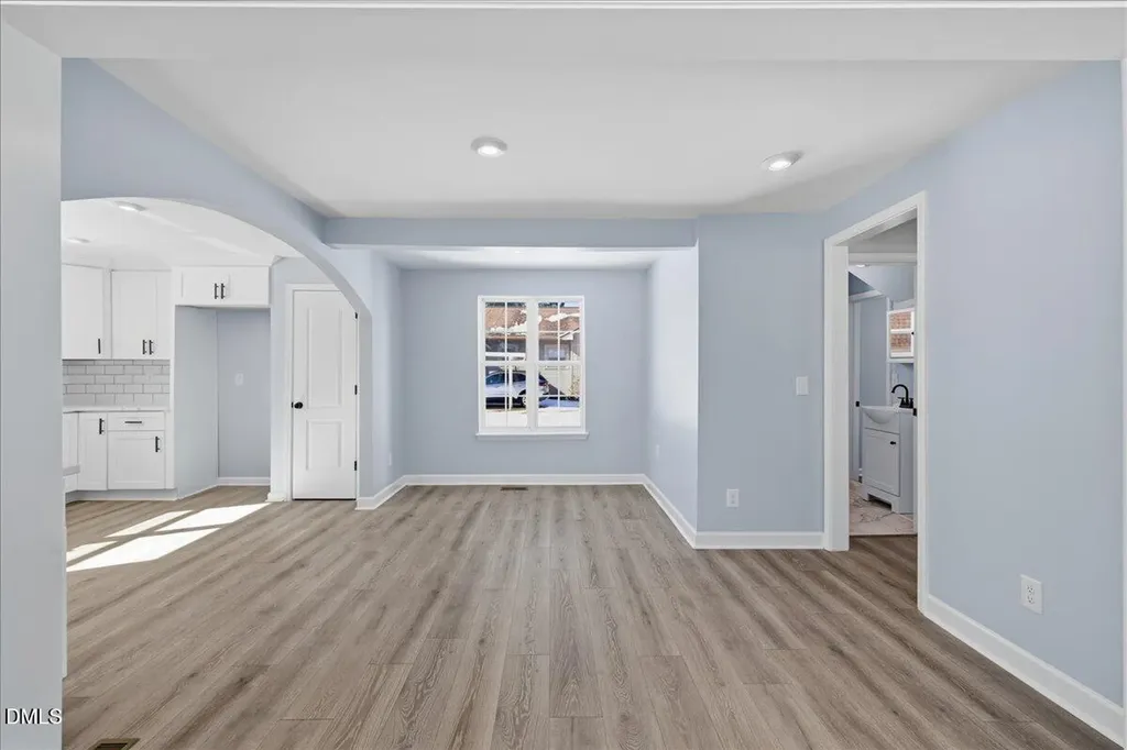 305 W Canary Street Dunn NC 28334