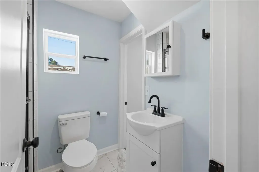 305 W Canary Street Dunn NC 28334