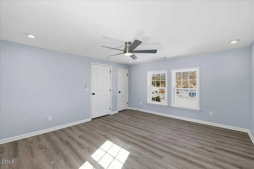 305 W Canary Street Dunn NC 28334