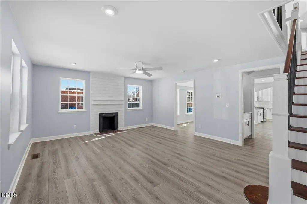 305 W Canary Street Dunn NC 28334