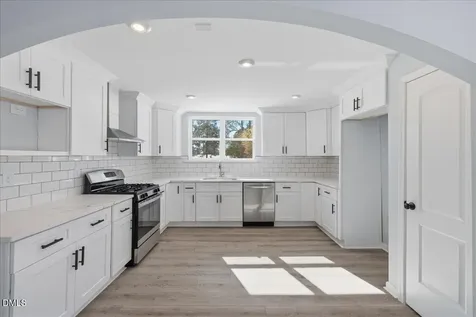 305 W Canary Street Dunn NC 28334