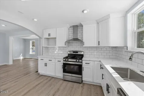 305 W Canary Street Dunn NC 28334