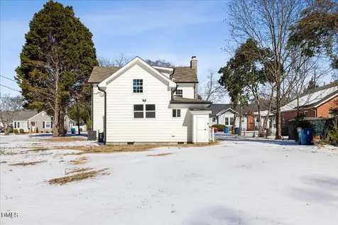 305 W Canary Street Dunn NC 28334
