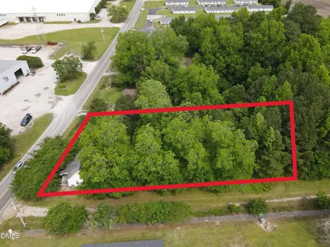 1708-1710 London Church Road NE Wilson NC 27893