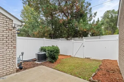 541 Berry Chase Way Cary NC 27519