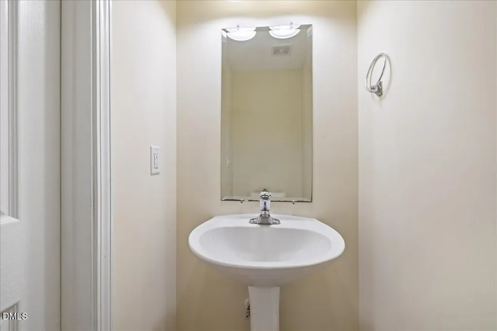 3004 Berkeley Springs Place Raleigh NC 27616