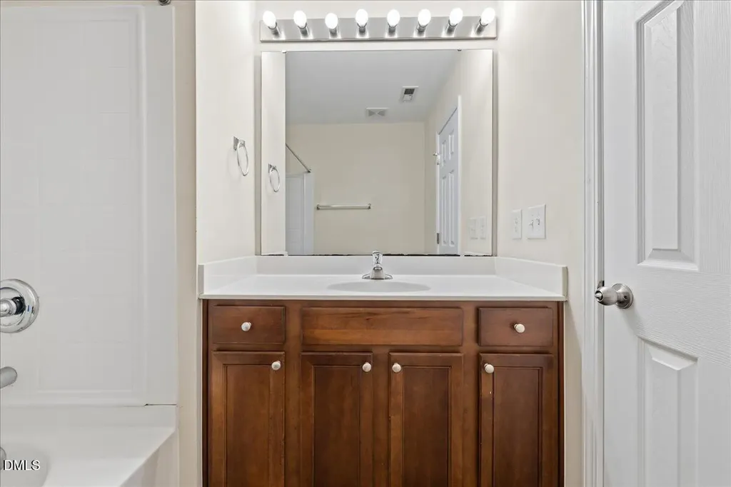 3004 Berkeley Springs Place Raleigh NC 27616