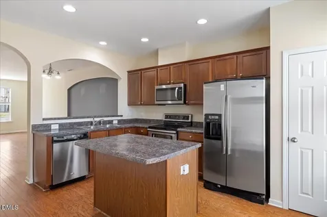 3004 Berkeley Springs Place Raleigh NC 27616