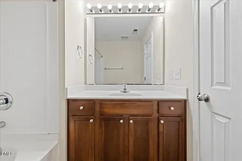 3004 Berkeley Springs Place Raleigh NC 27616