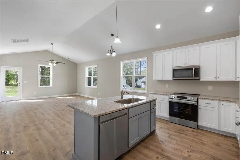 271 Mcneil Circle Dunn NC 28334