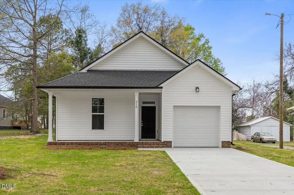 271 Mcneil Circle Dunn NC 28334