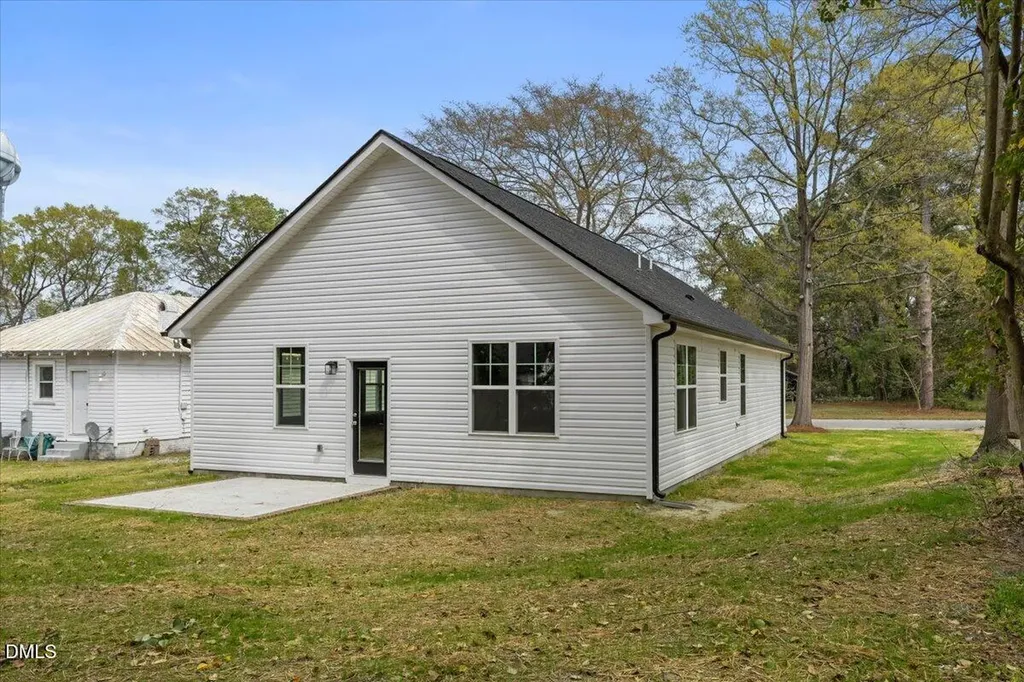 271 Mcneil Circle Dunn NC 28334