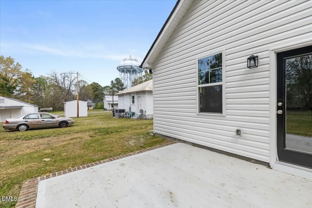 271 Mcneil Circle Dunn NC 28334