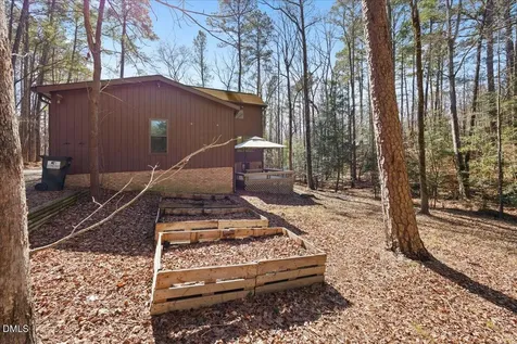 5004 Cardinal Circle Sanford NC 27332