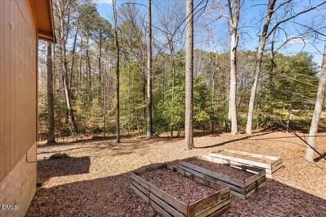 5004 Cardinal Circle Sanford NC 27332