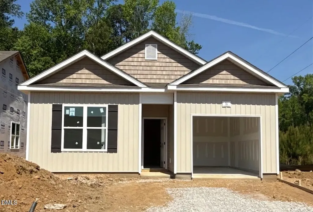 27 N Mistflower Street Clayton NC 27520