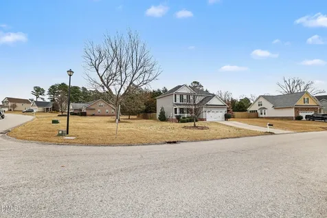 115 Berkshire Court Raeford NC 28376