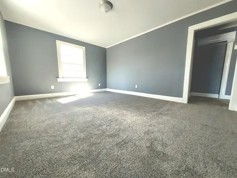 524 Avon Avenue Burlington NC 27215