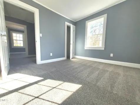 524 Avon Avenue Burlington NC 27215