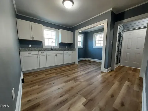 524 Avon Avenue Burlington NC 27215
