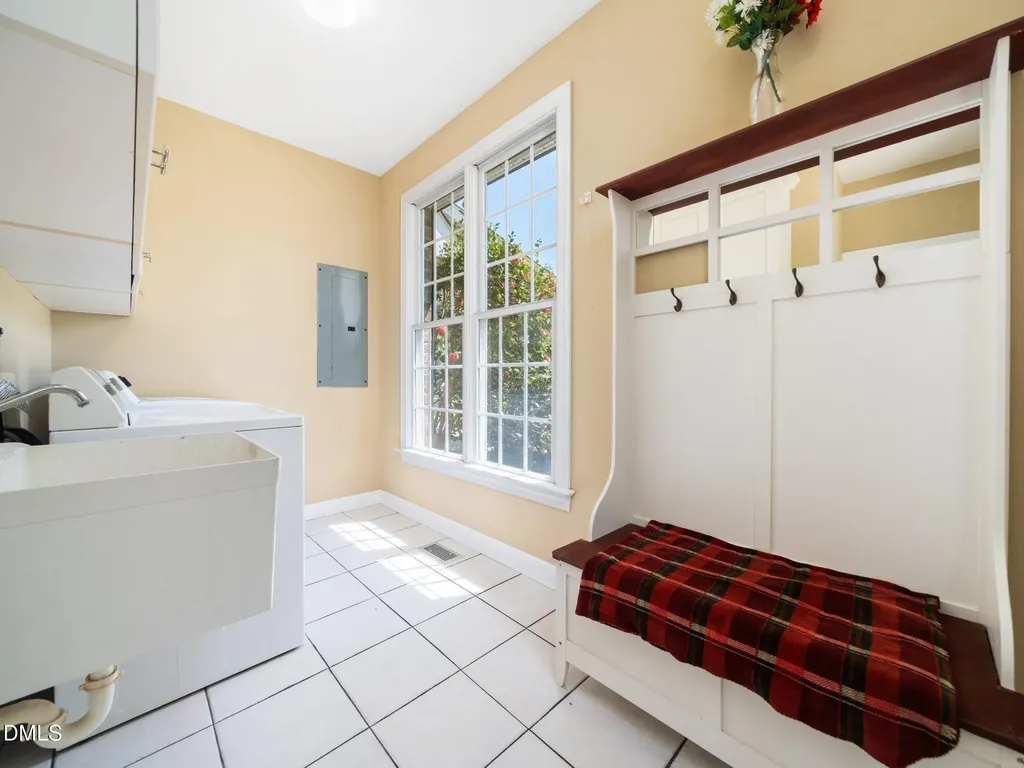936 Elbridge Drive Raleigh NC 27603
