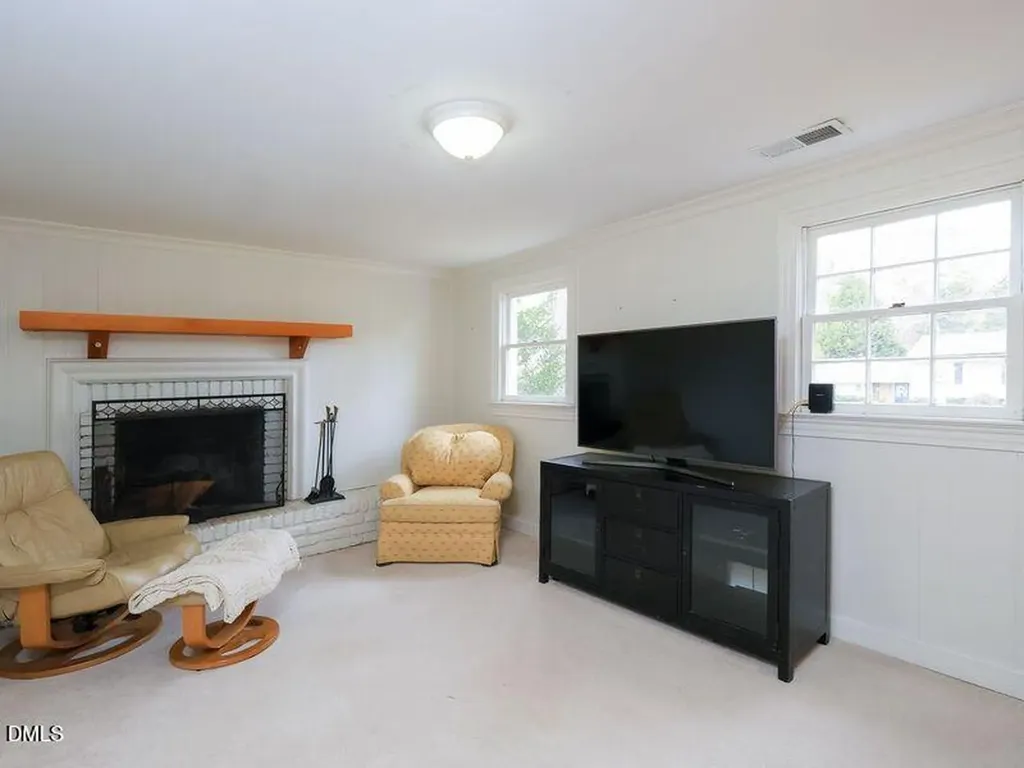 211 Westridge Drive Raleigh NC 27609