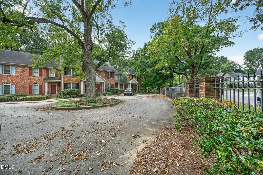 1404 Governors Court Raleigh NC 27604