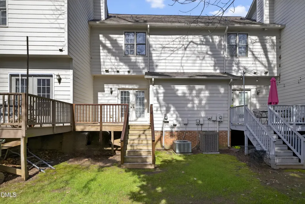 1404 Governors Court Raleigh NC 27604