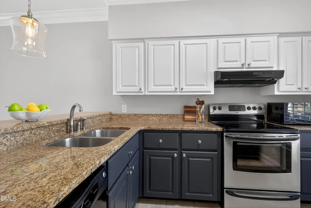 1404 Governors Court Raleigh NC 27604