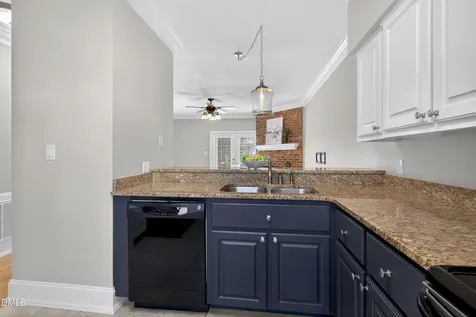 1404 Governors Court Raleigh NC 27604