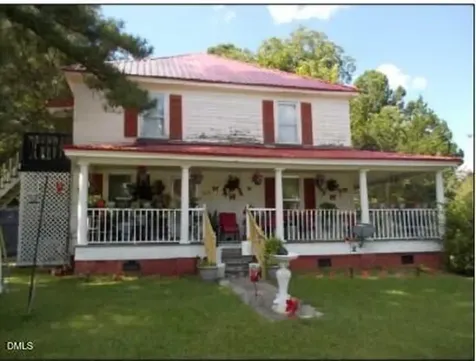 211 S Bank Street Roper NC 27970
