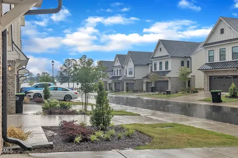 81 Paperwhite Place Clayton NC 27527