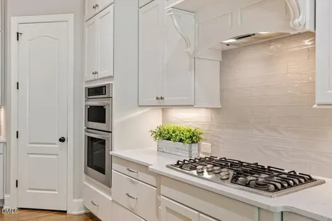 124 Dartmoor Lane Raleigh NC 27614