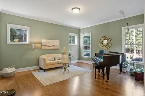 124 Dartmoor Lane Raleigh NC 27614