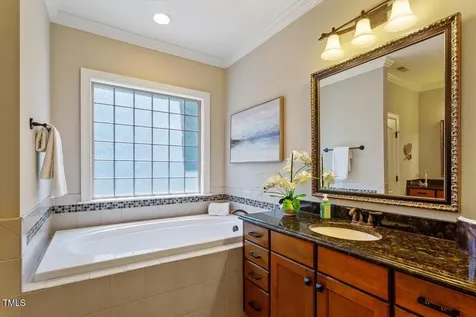 124 Dartmoor Lane Raleigh NC 27614
