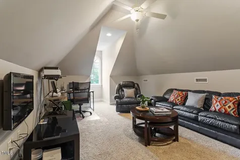 124 Dartmoor Lane Raleigh NC 27614