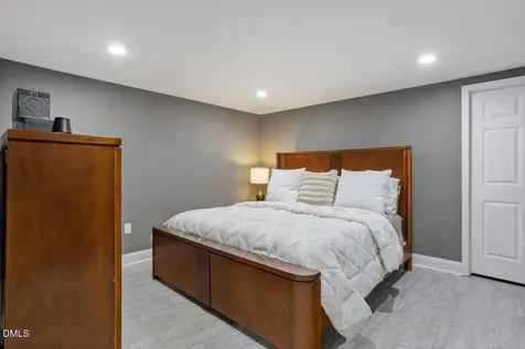 124 Dartmoor Lane Raleigh NC 27614