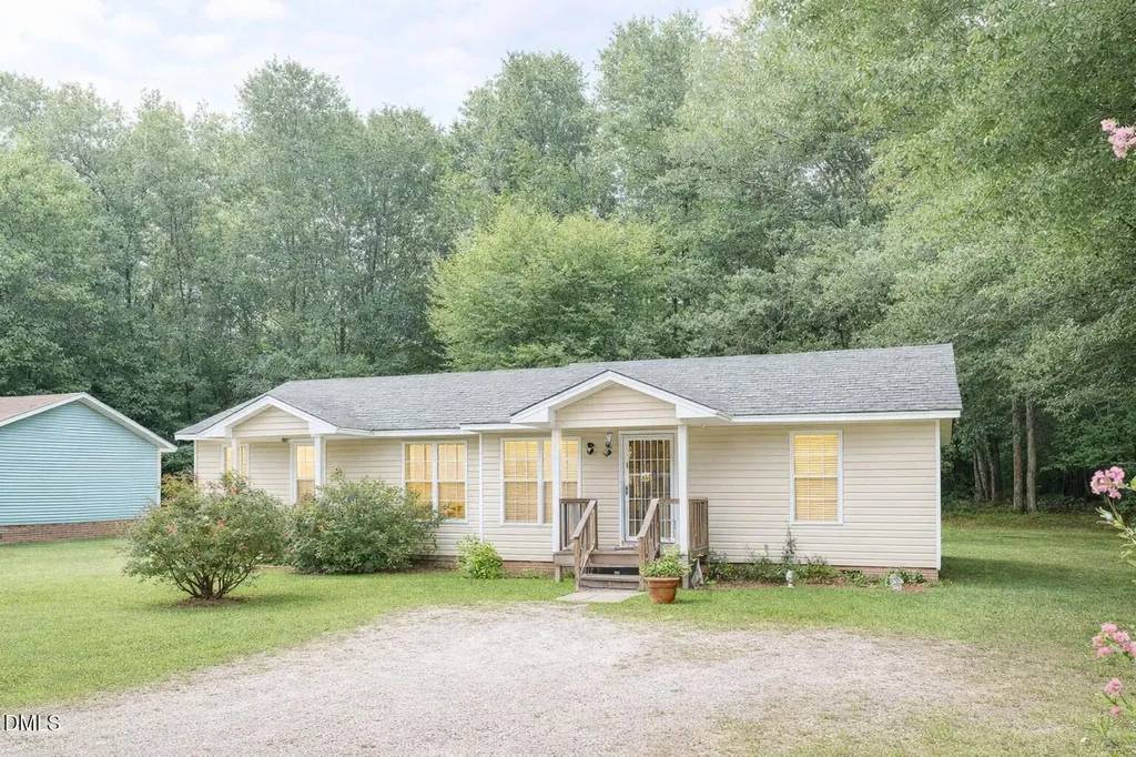 228 Crozier Street Henderson NC 27536