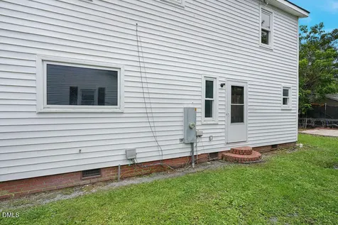 163 W Lillington Street Angier NC 27501