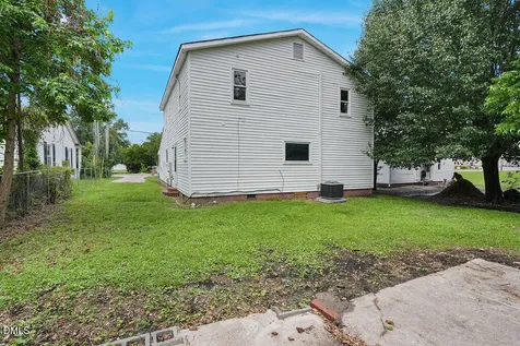 163 W Lillington Street Angier NC 27501