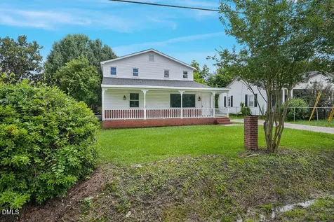 163 W Lillington Street Angier NC 27501