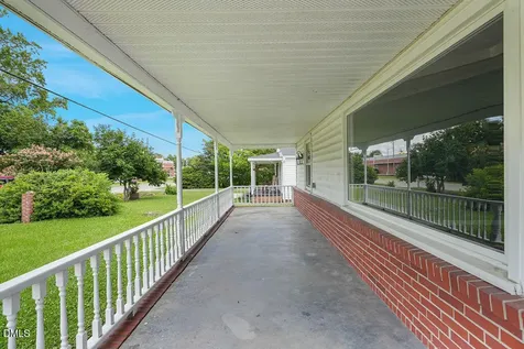 163 W Lillington Street Angier NC 27501