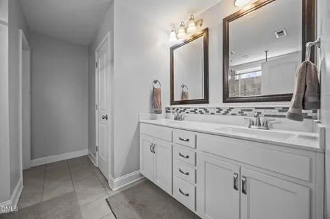 4145 Weavers Pond Drive Zebulon NC 27597