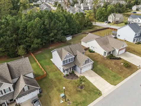 4145 Weavers Pond Drive Zebulon NC 27597