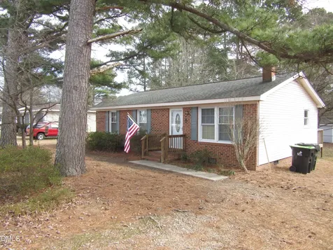 116 E Judd Street Zebulon NC 27597